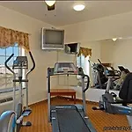 Super 8 by Wyndham Austin/Airport South 